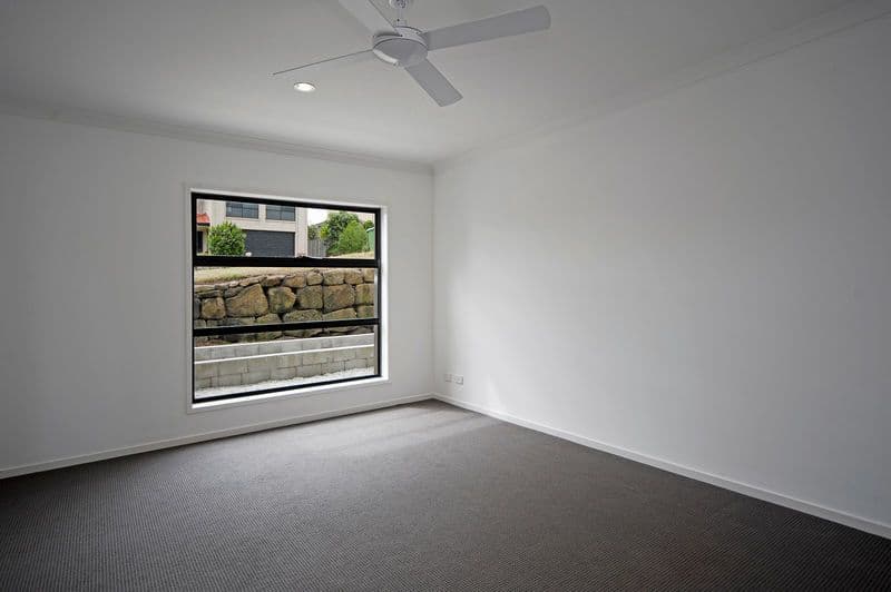 15 Buchanan Circuit, OXENFORD QLD 4210, Oxenford - Thumbnail 4