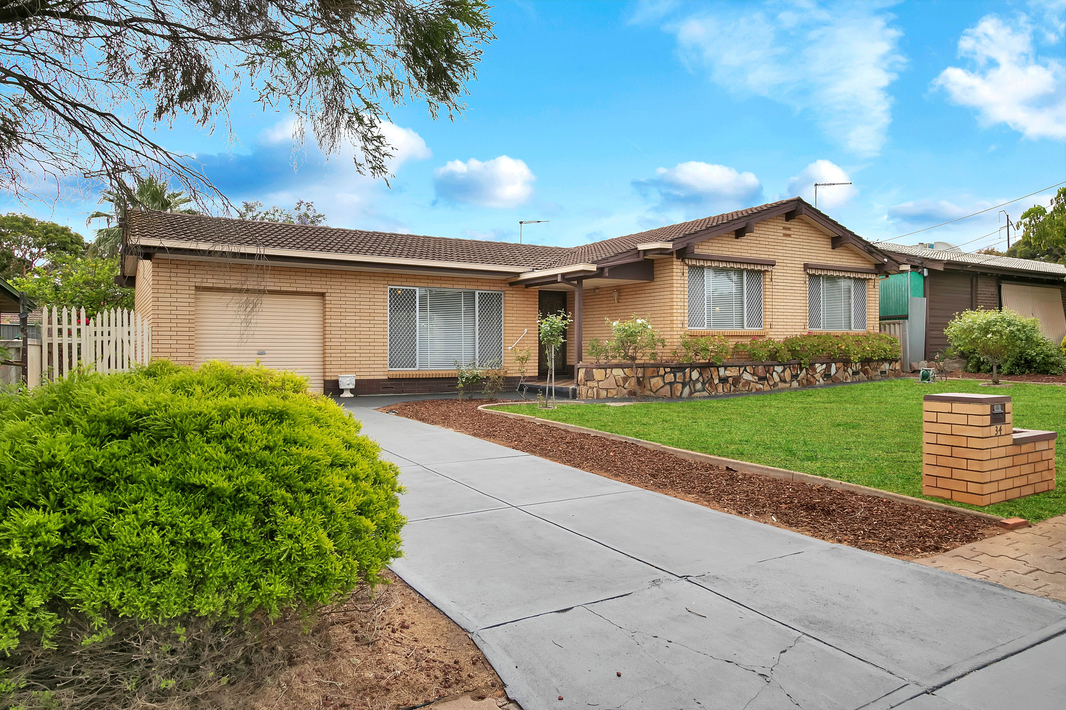 34 Buckingham Drive, Salisbury East SA 5109, Salisbury East - Thumbnail 2