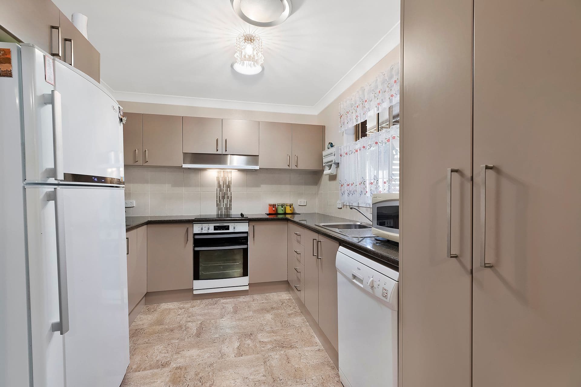 7 Thomas Walker Drive, Chittaway Bay - Thumbnail 8