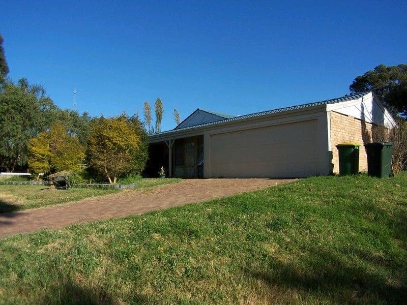24 rootes Road, LESMURDIE WA 6076, Lesmurdie - Image 1