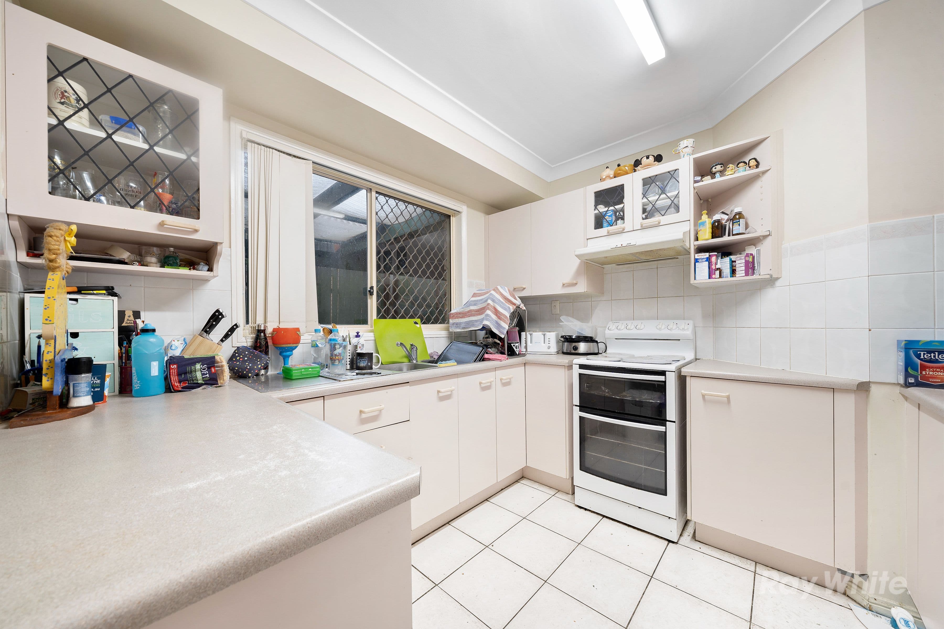4 Lochore Court, Crestmead QLD 4132, Crestmead - Thumbnail 2