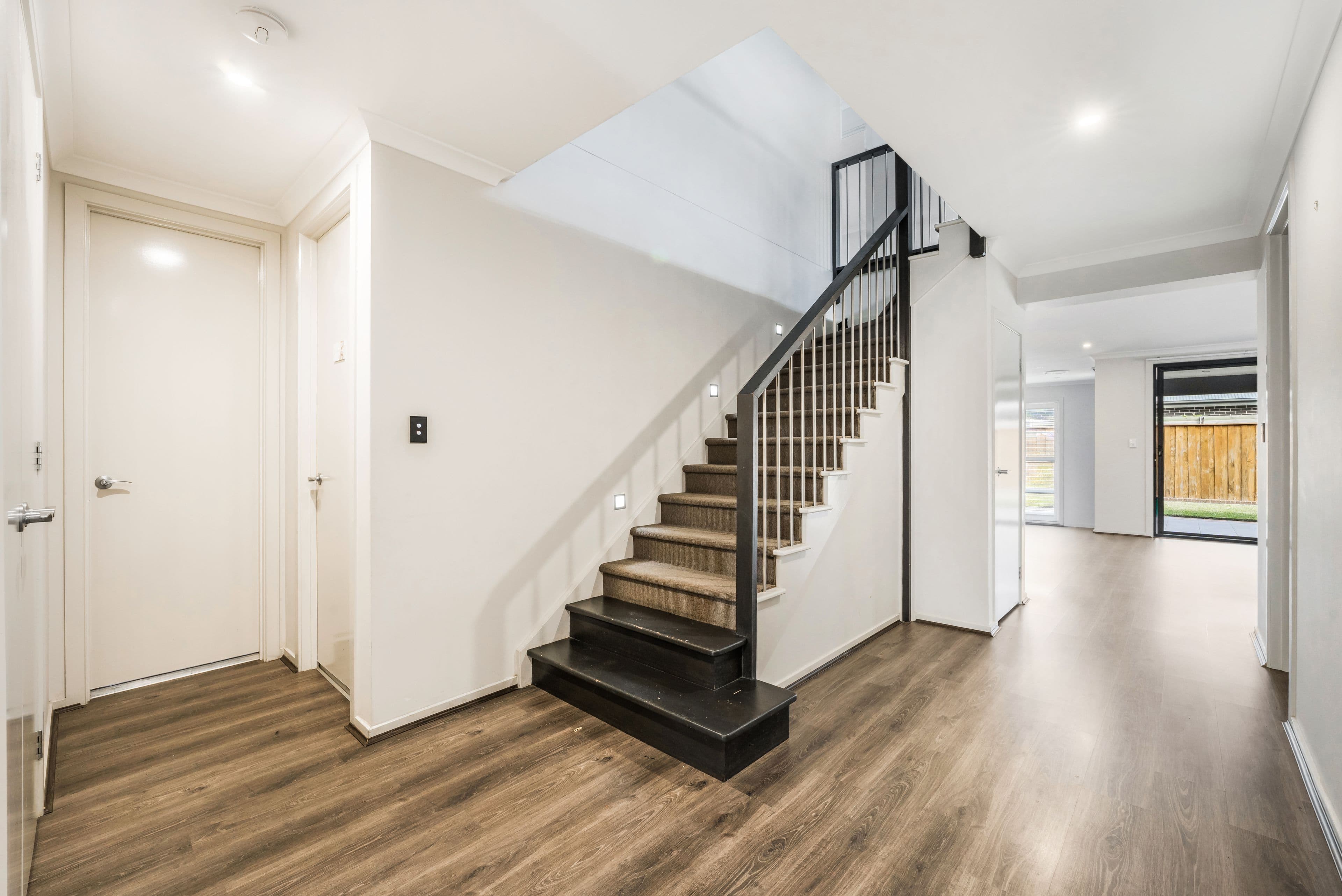 6 Kerr Road, Carnes Hill NSW 2171, Carnes Hill - Thumbnail 3