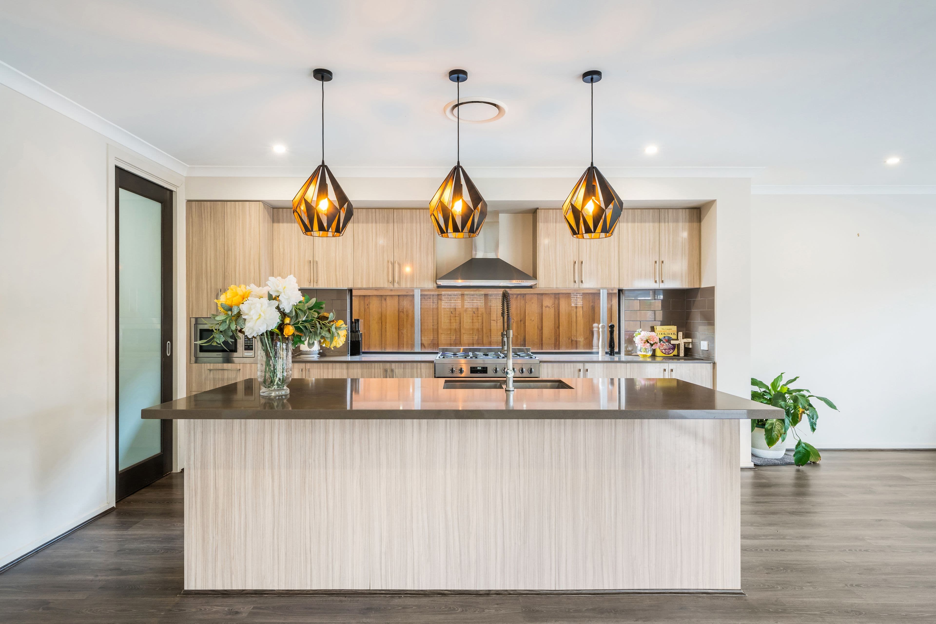 6 Kerr Road, Carnes Hill NSW 2171, Carnes Hill - Thumbnail 8