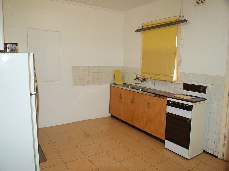 12 Willow Avenue, MURRAY BRIDGE SA 5253, Murray Bridge - Thumbnail 3