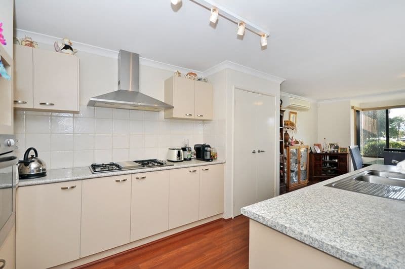 11 Pavilion Circle, The Vines WA 6069, The Vines - Thumbnail 8