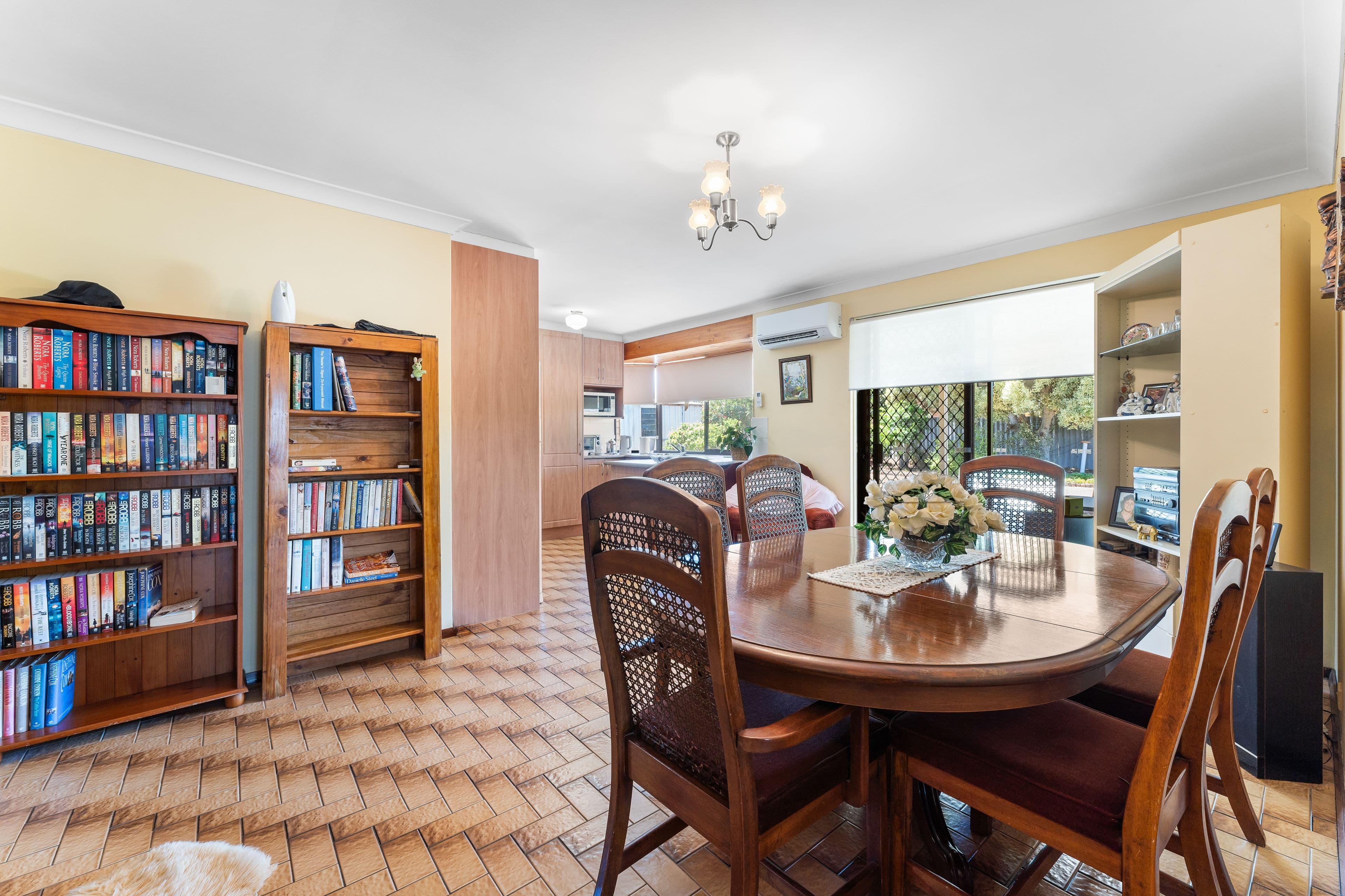 17 Kopai Crescent, Waikiki WA 6169, Waikiki - Thumbnail 5