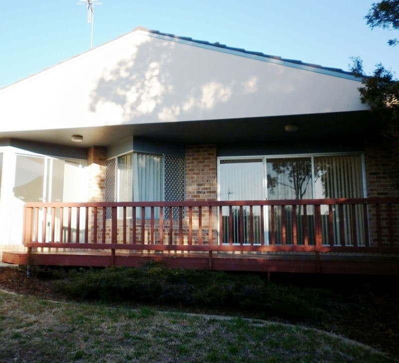 2 Furlong Road, QUEANBEYAN NSW 2620, Queanbeyan West - Thumbnail 8