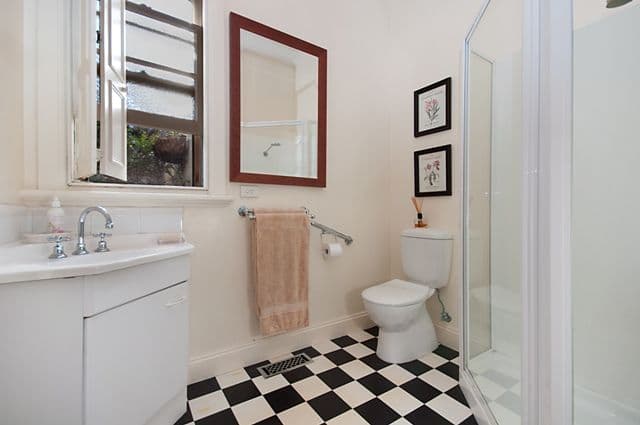 7 Shirley Grove, WARRNAMBOOL VIC 3280, Warrnambool - Thumbnail 4