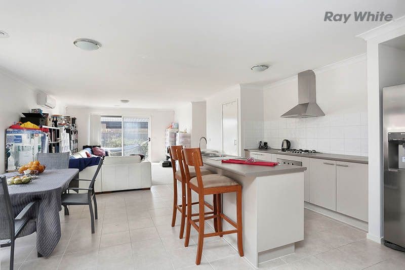 19 Casino Parade, Point Cook VIC 3030, Point Cook - Thumbnail 2