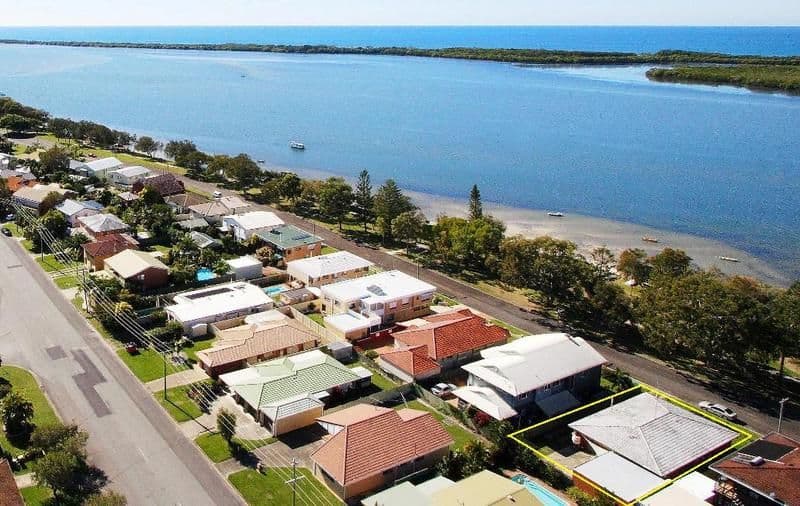 170 Golden Beach Esplanade, CALOUNDRA QLD 4551, Caloundra - Thumbnail 3