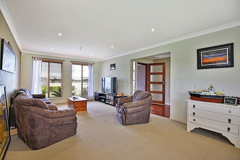 4 Mintbush Crescent, Worrigee - Thumbnail 3