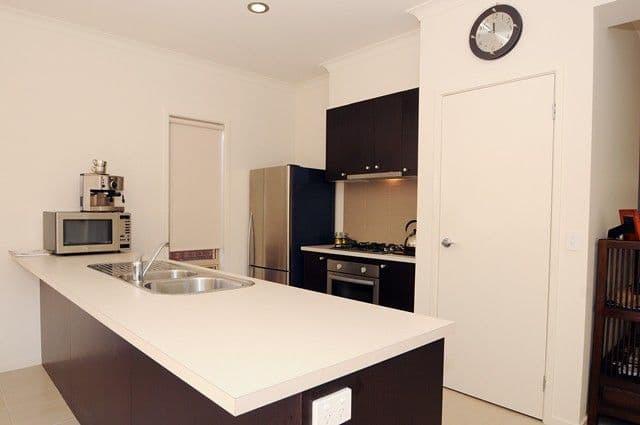 6 Narung Way, WYNDHAM VALE VIC 3024, Wyndham Vale - Thumbnail 2