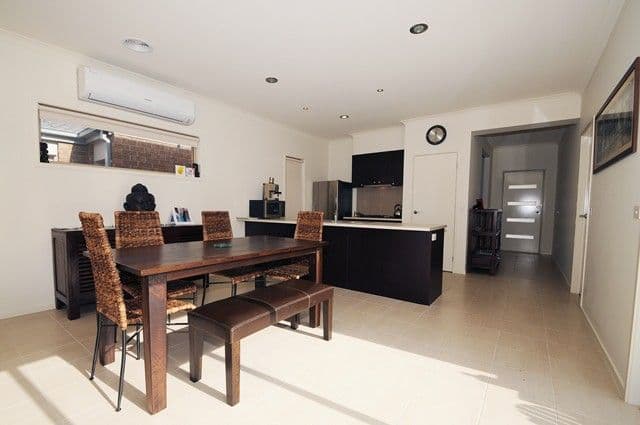 6 Narung Way, WYNDHAM VALE VIC 3024, Wyndham Vale - Thumbnail 3