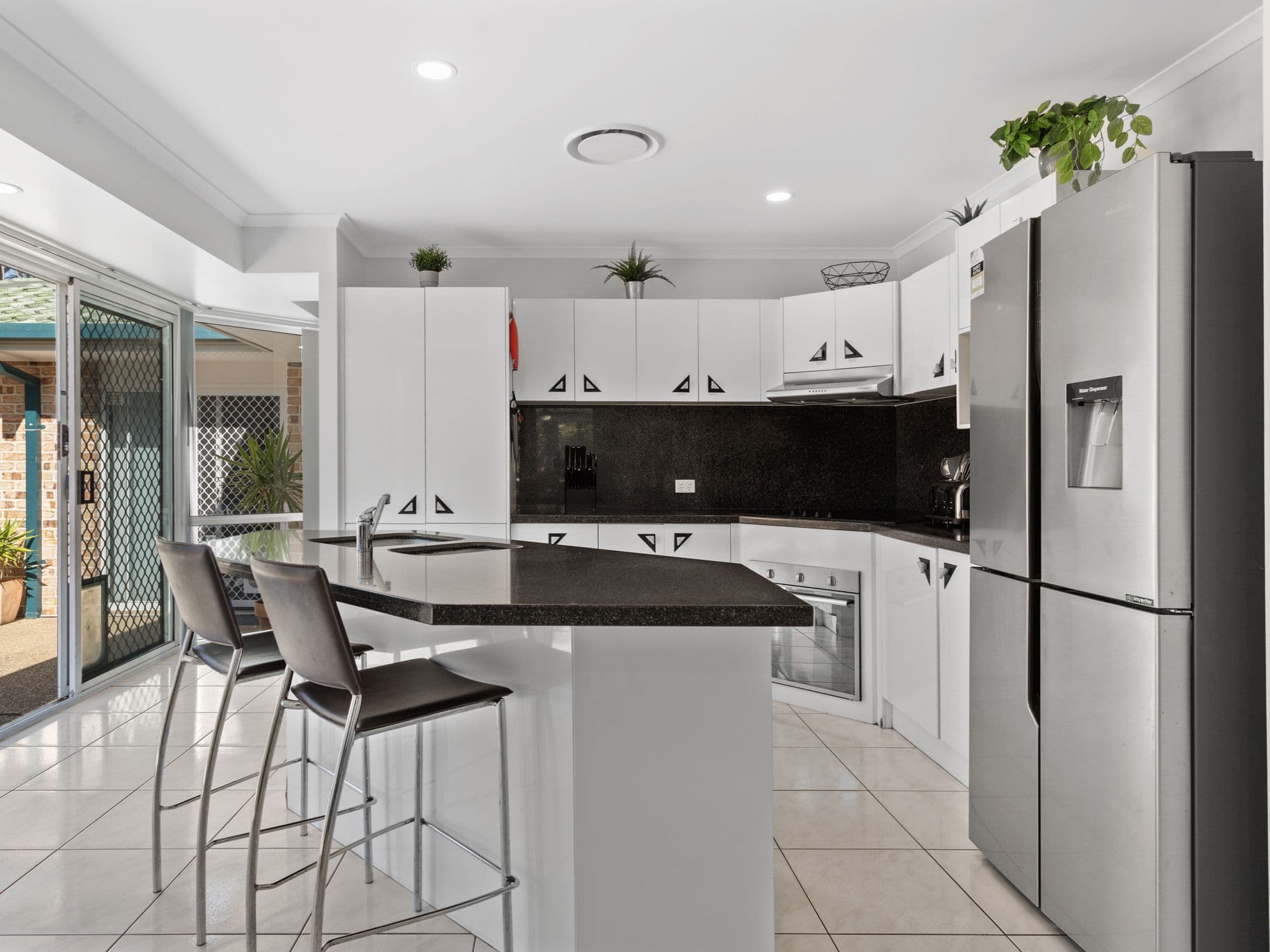 17 Cook Close, Southport QLD 4215, Southport - Thumbnail 6