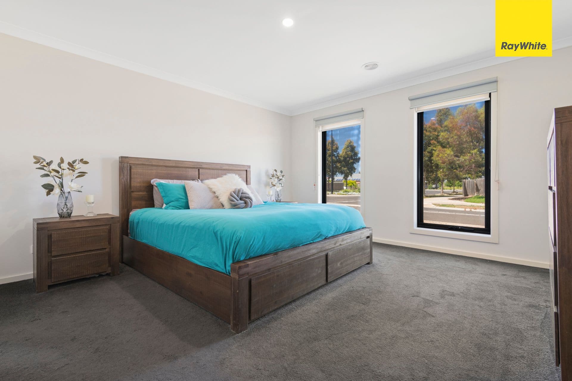 2 Burswood Circuit, HARKNESS VIC 3337, Harkness - Thumbnail 2