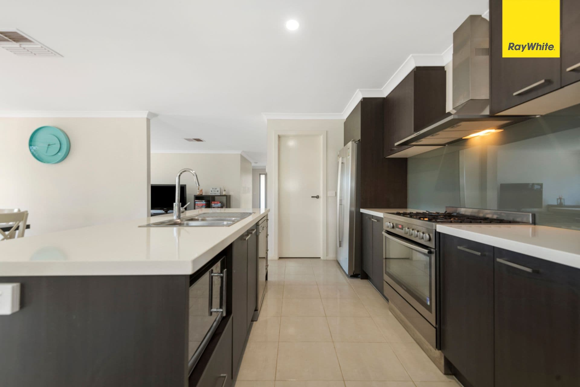 2 Burswood Circuit, HARKNESS VIC 3337, Harkness - Thumbnail 7