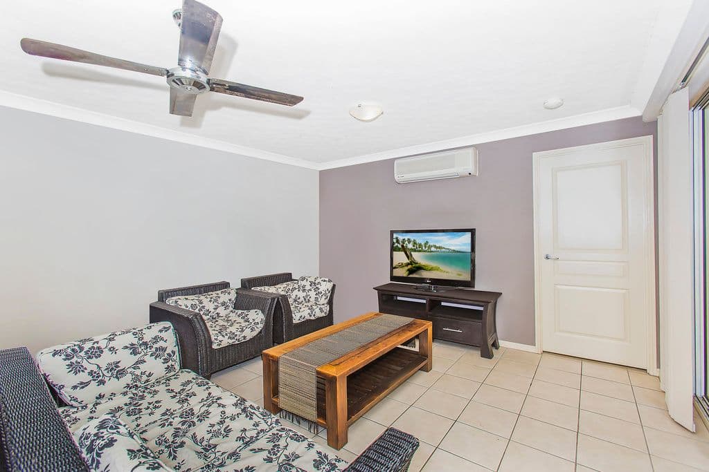 91 McLean Street, COOLANGATTA QLD 4225, Coolangatta - Thumbnail 3