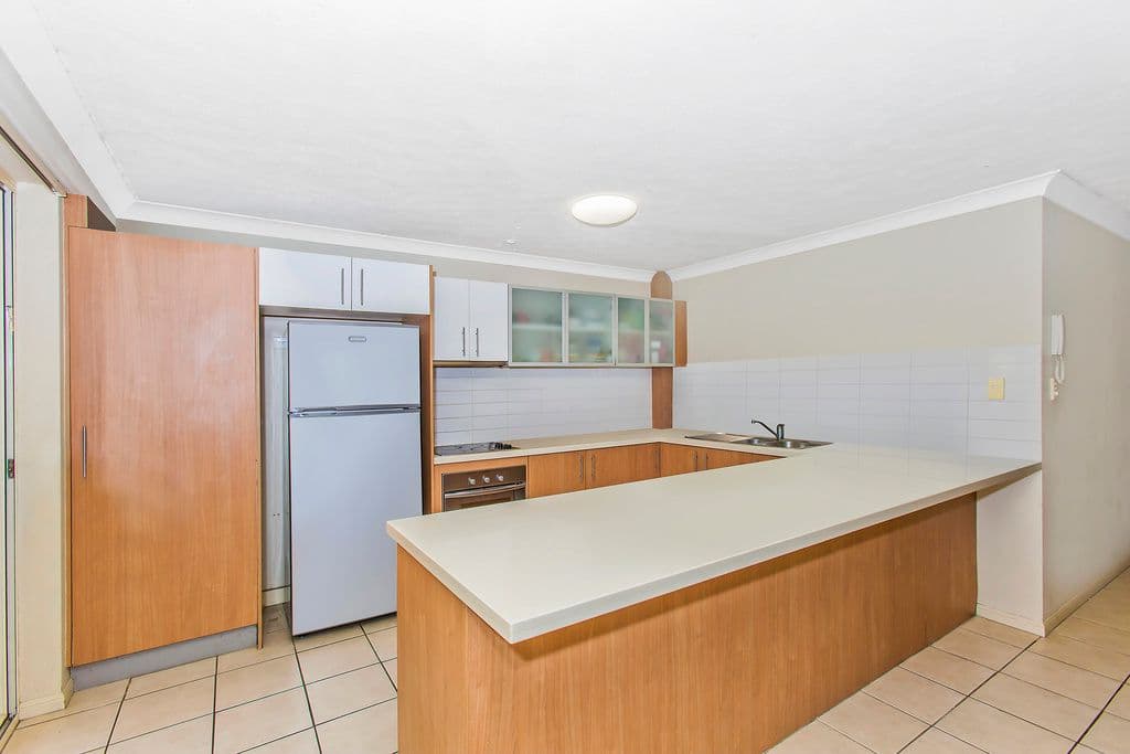 91 McLean Street, COOLANGATTA QLD 4225, Coolangatta - Thumbnail 4