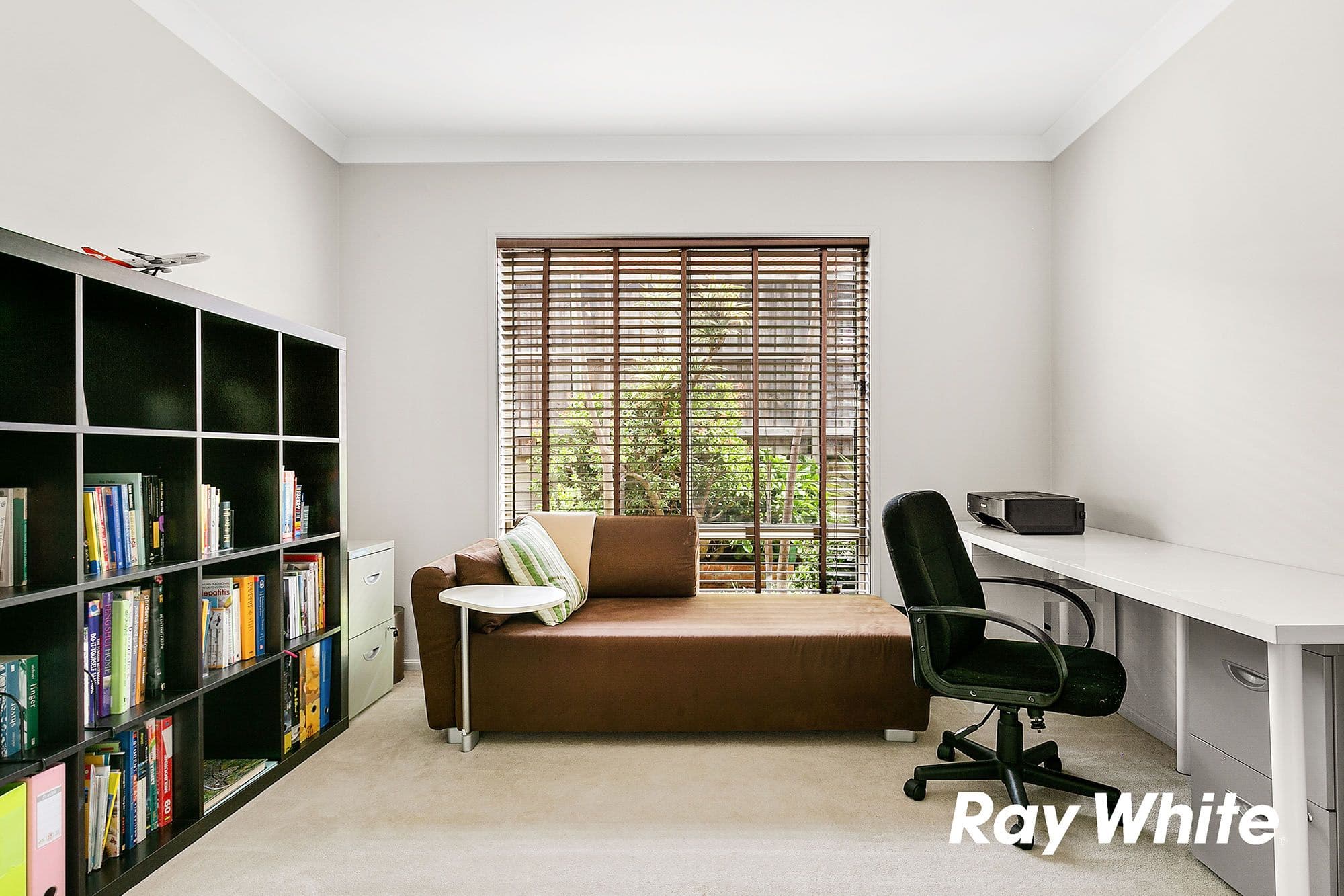 8 Woodside Avenue, Kellyville - Thumbnail 3