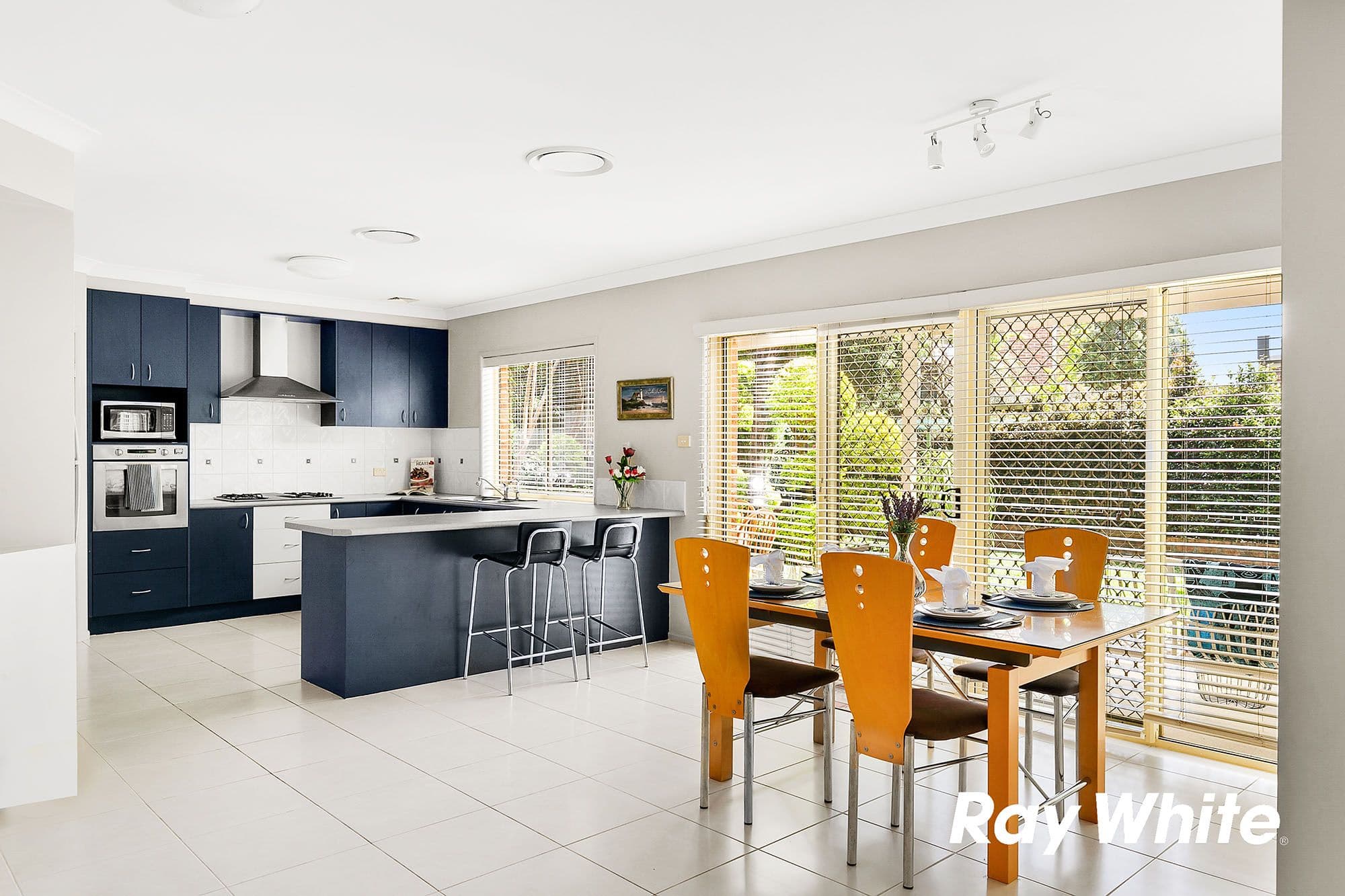8 Woodside Avenue, Kellyville - Thumbnail 4