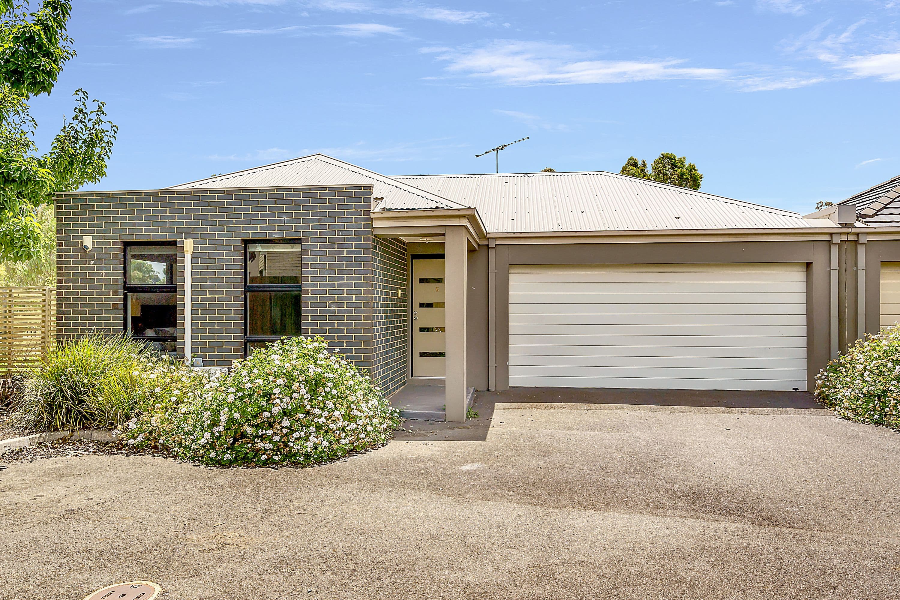 2-10 Creekwood Drive, Craigieburn VIC 3064, Craigieburn - Image 1