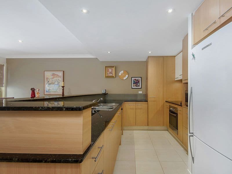 267 Easthill Drive, Robina QLD 4226, Robina - Thumbnail 3