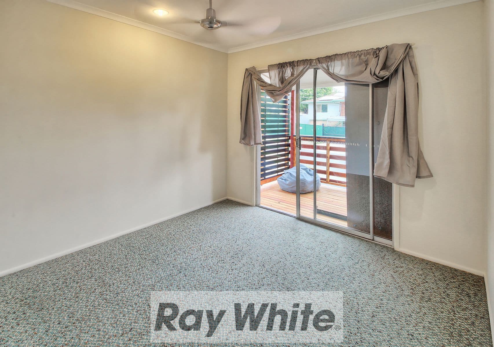 33 Woody Avenue, Kingston QLD 4114, Kingston - Thumbnail 7