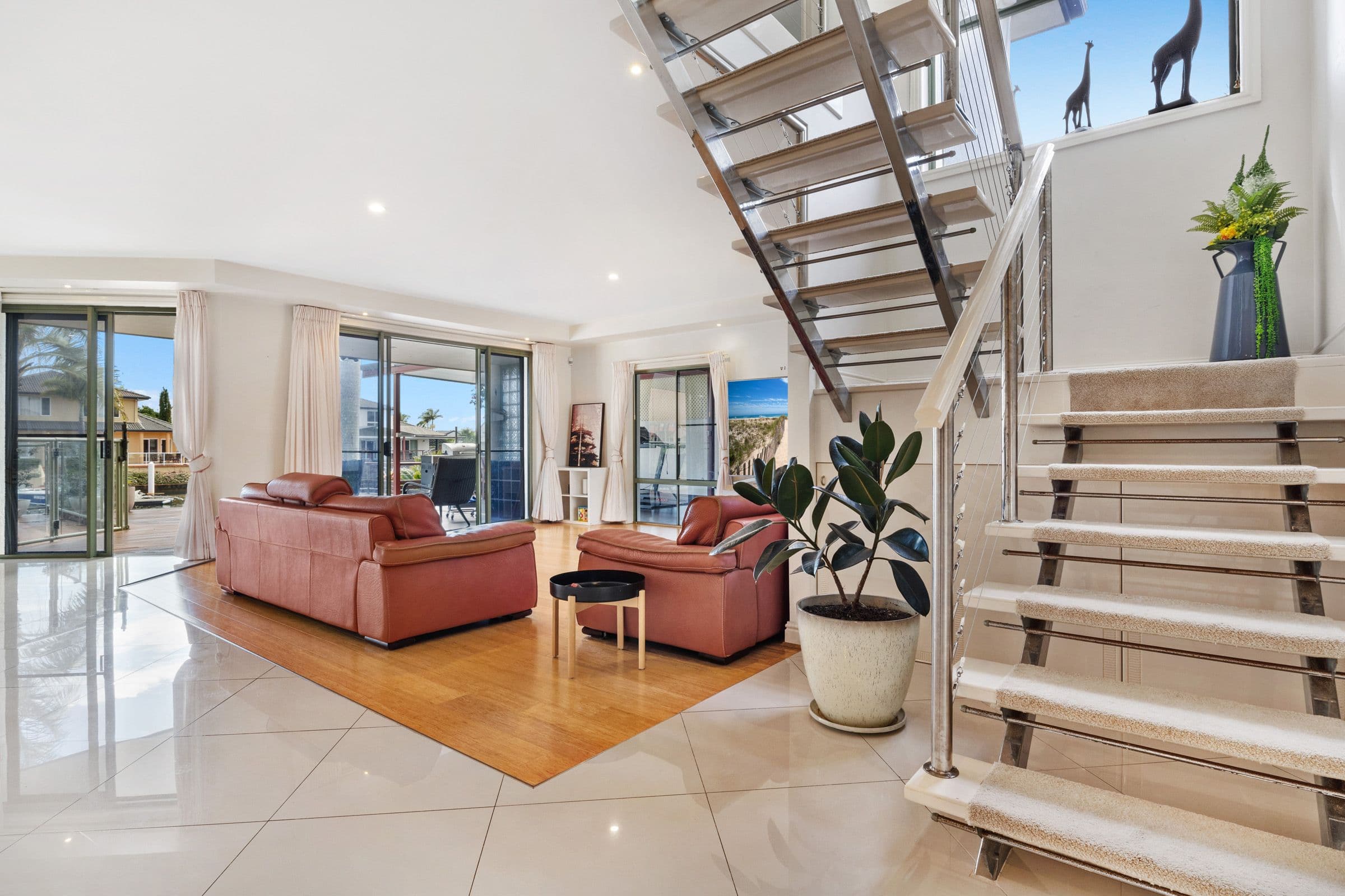10 Folkstone Place, Runaway Bay QLD 4216, Runaway Bay - Thumbnail 5