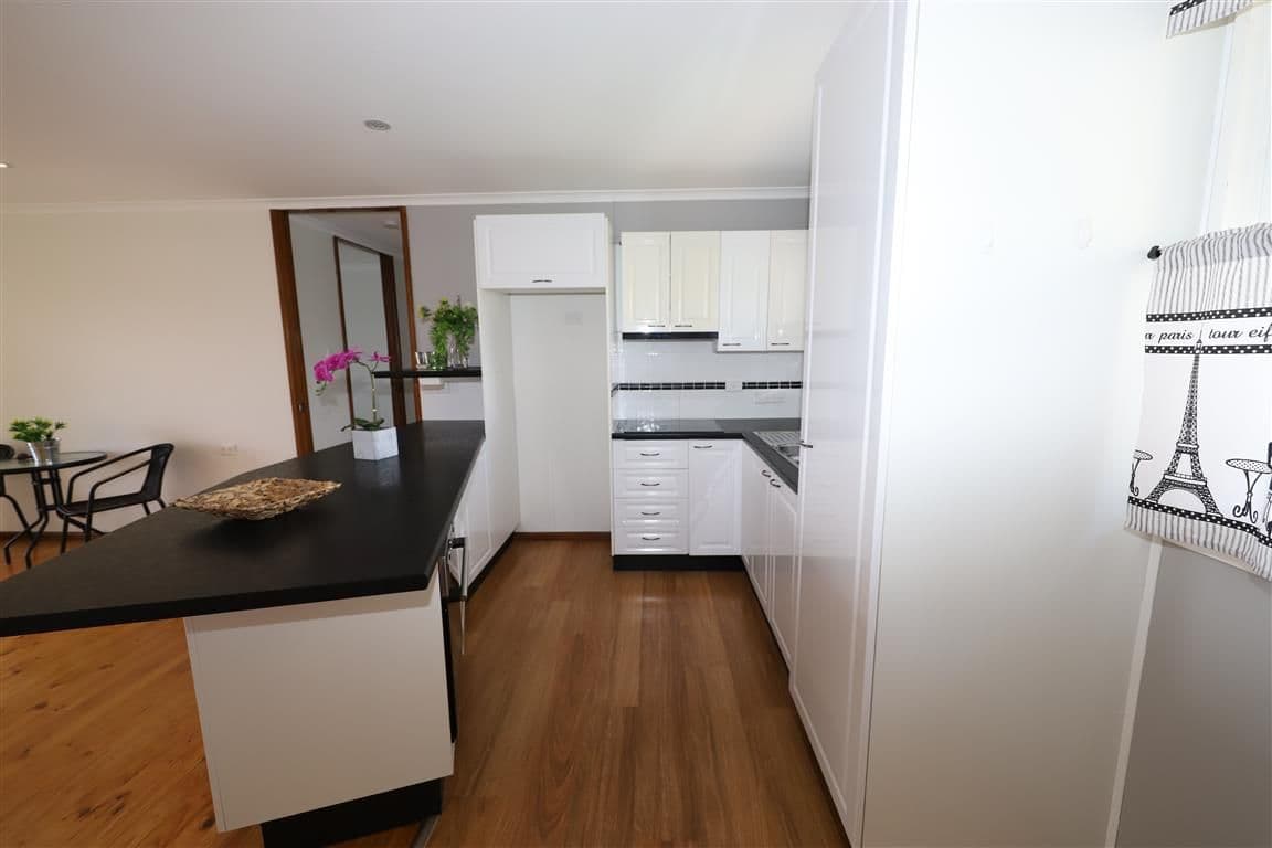 9 Mountain Avenue, Batlow NSW 2730, Batlow - Thumbnail 8