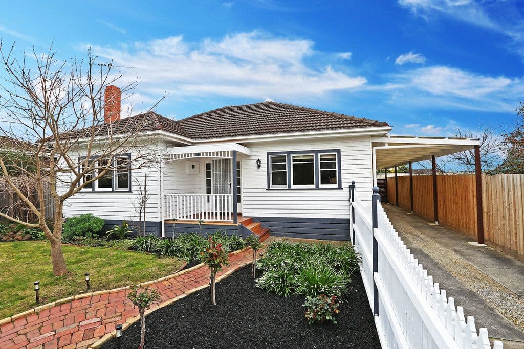 1 Batman Close, Belmont VIC 3216, Belmont - Image 1