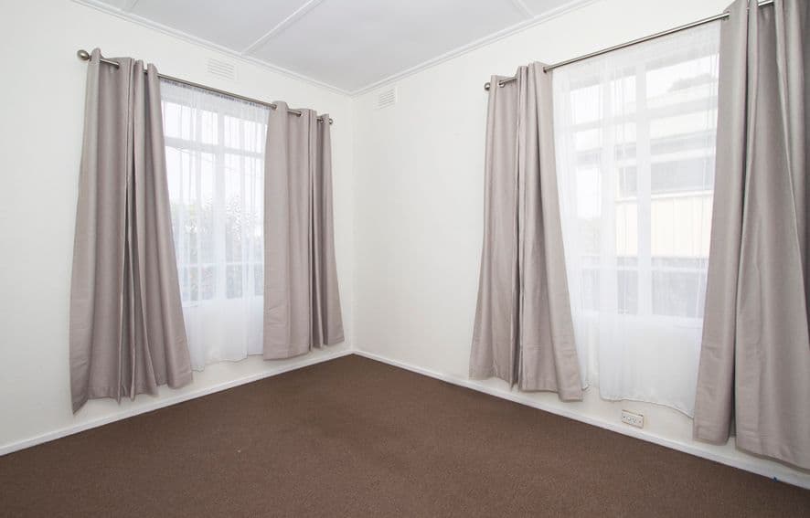 48 Coomalie Crescent, HEIDELBERG WEST VIC 3081, Heidelberg West - Thumbnail 3