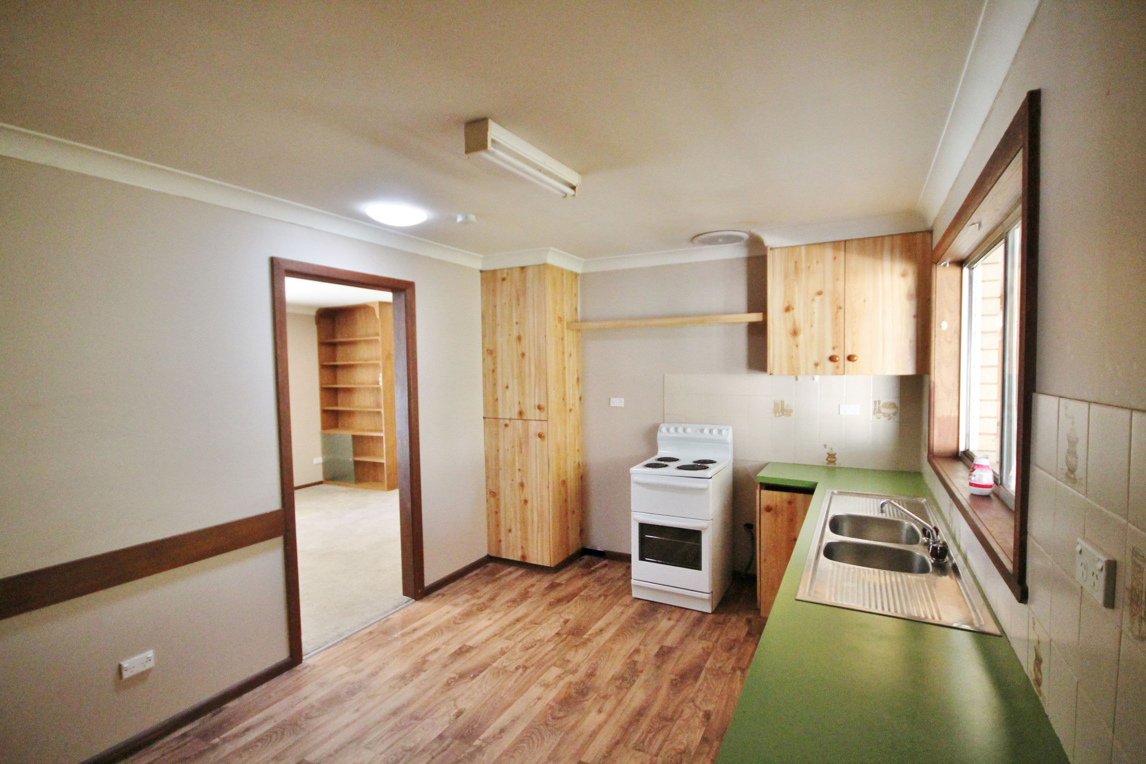 36 Taylor Road, Young - Thumbnail 3