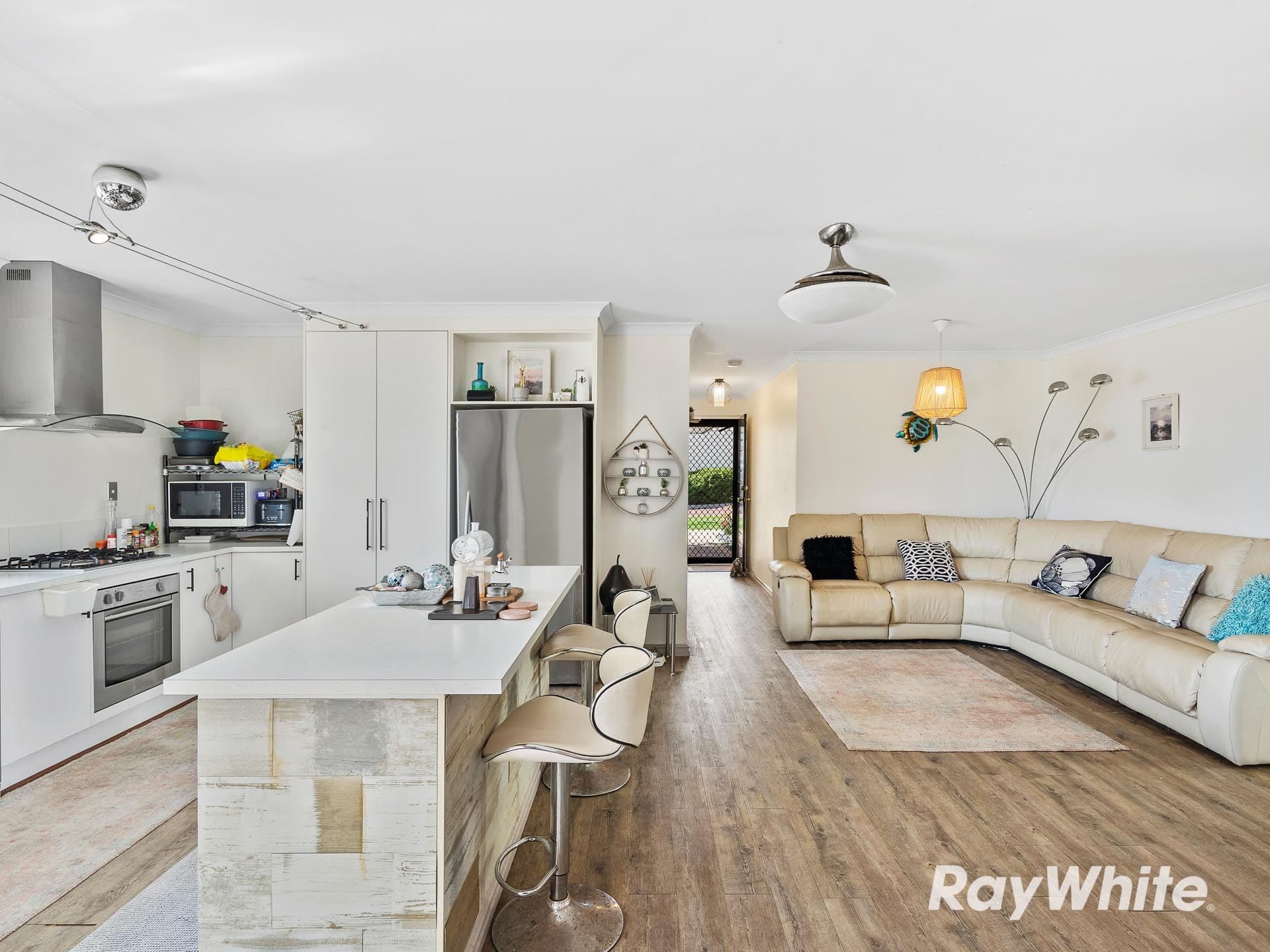 30 Highcliffe Circle, Lakelands WA 6180, Lakelands - Thumbnail 5