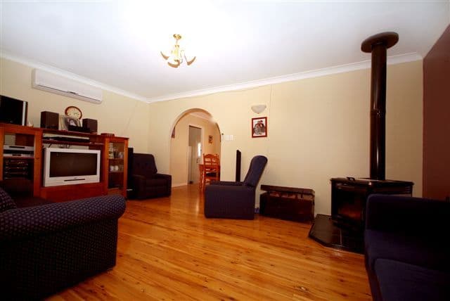 121 South Street, CENTENARY HEIGHTS QLD 4350, Centenary Heights - Thumbnail 4
