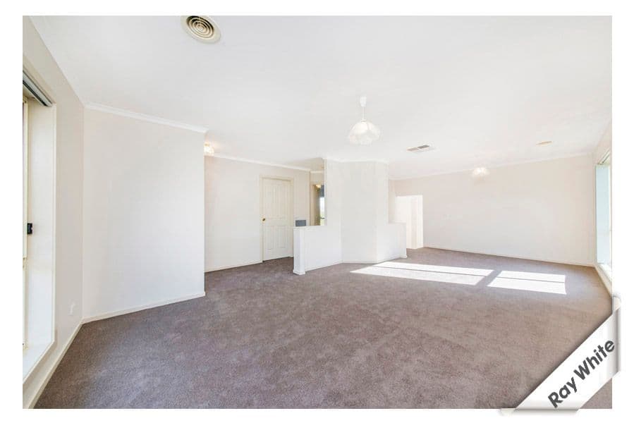19 Sycamore Street, JERRABOMBERRA NSW 2619, Jerrabomberra - Thumbnail 3