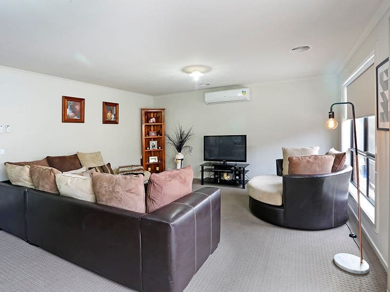 32 Nankeen Avenue, Lara VIC 3212, Lara - Thumbnail 2