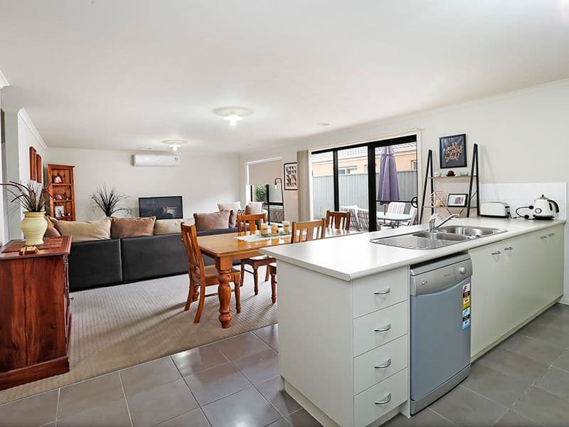 32 Nankeen Avenue, Lara VIC 3212, Lara - Thumbnail 3