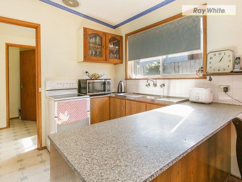 198 Ninth Avenue, Rosebud VIC 3939, Rosebud - Thumbnail 4