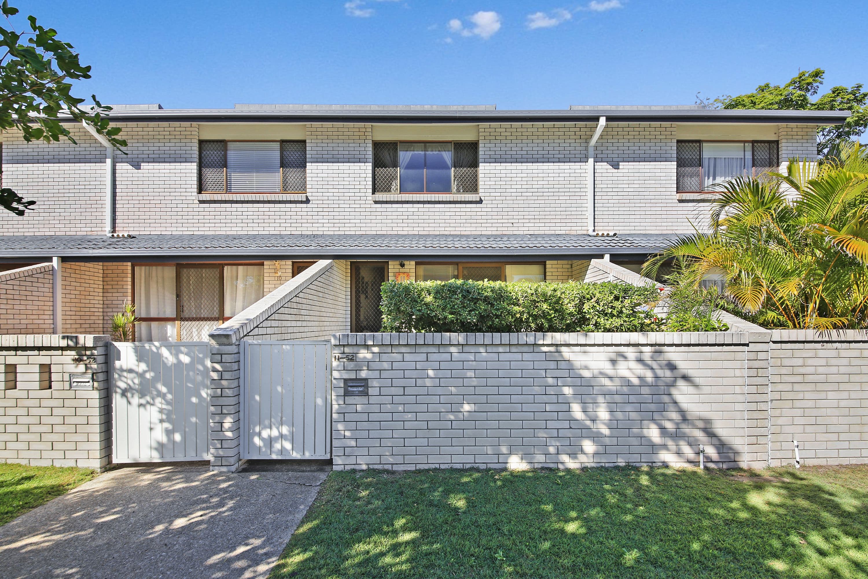 52 Bordeaux Parade, Mermaid Waters QLD 4218, Mermaid Waters - Thumbnail 2