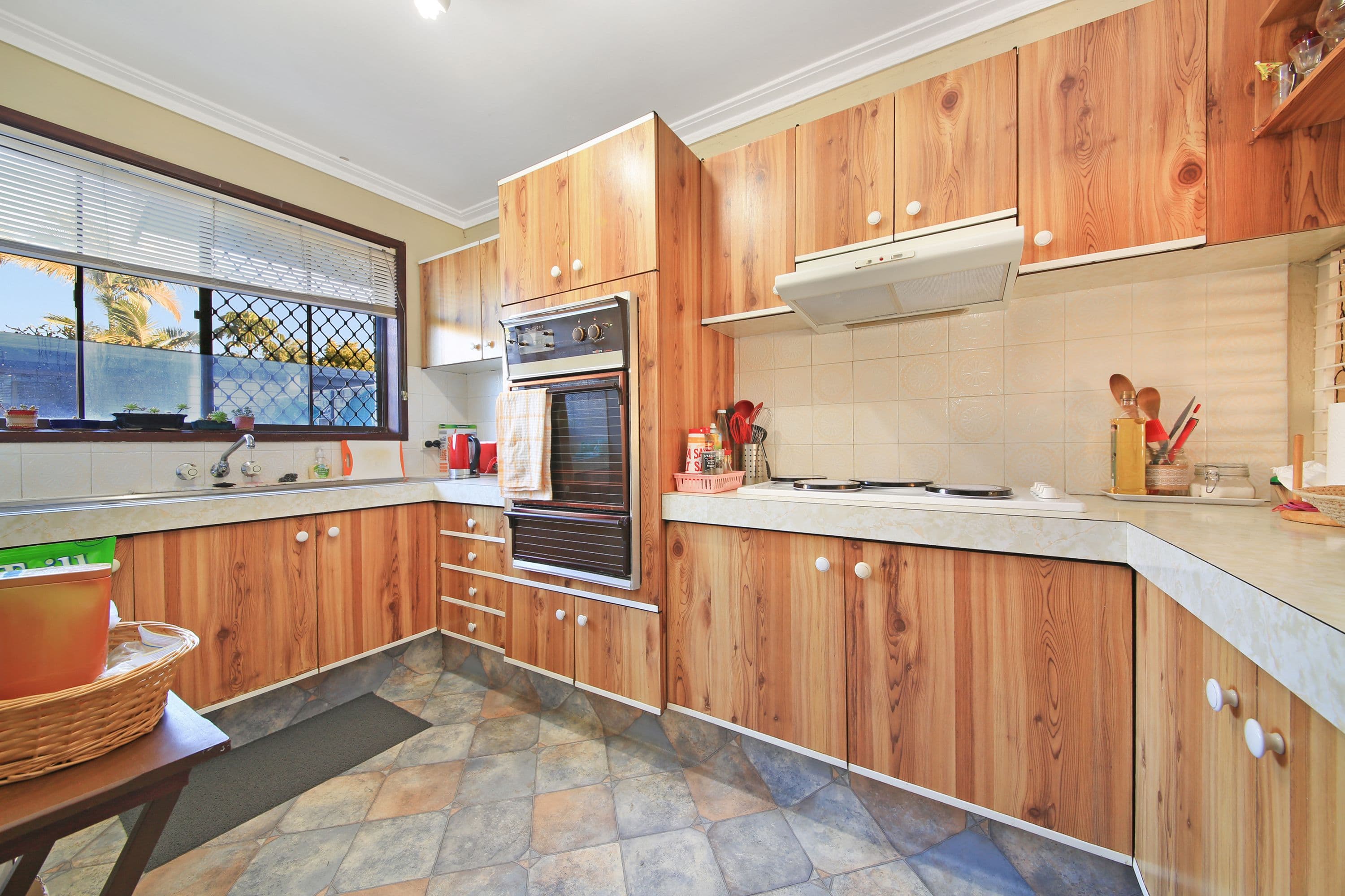 52 Bordeaux Parade, Mermaid Waters QLD 4218, Mermaid Waters - Thumbnail 7