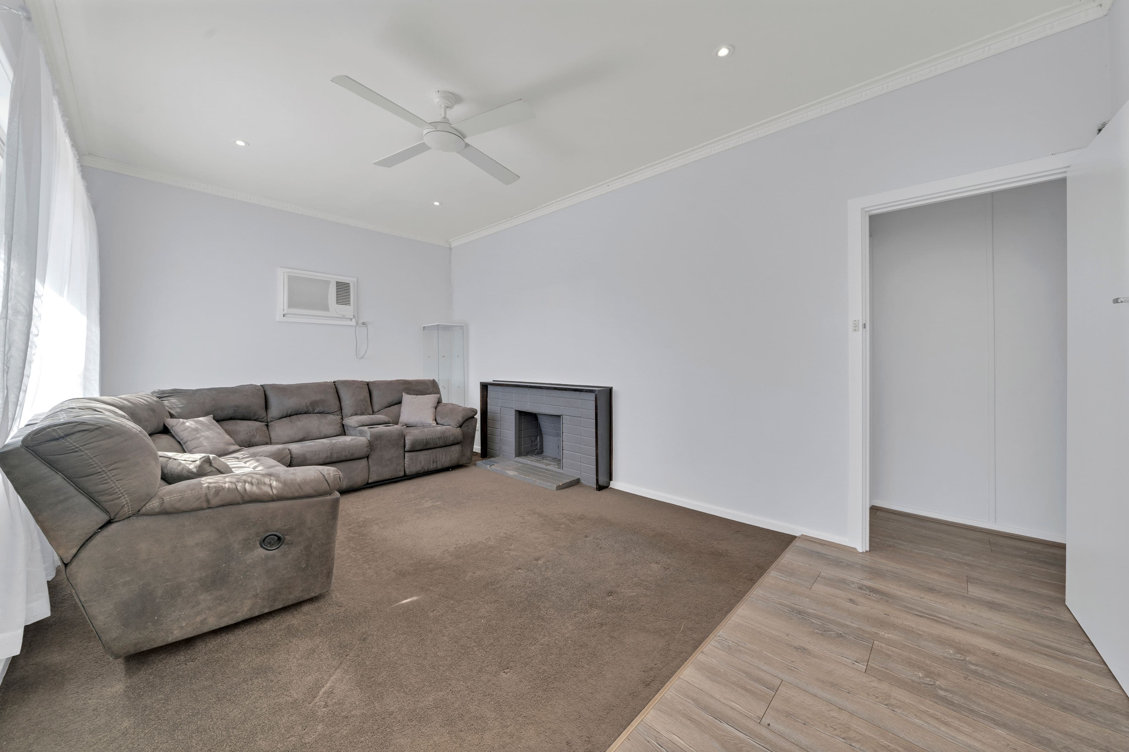 14 Crisp Road, Elizabeth Downs SA 5113, Elizabeth Downs - Thumbnail 3