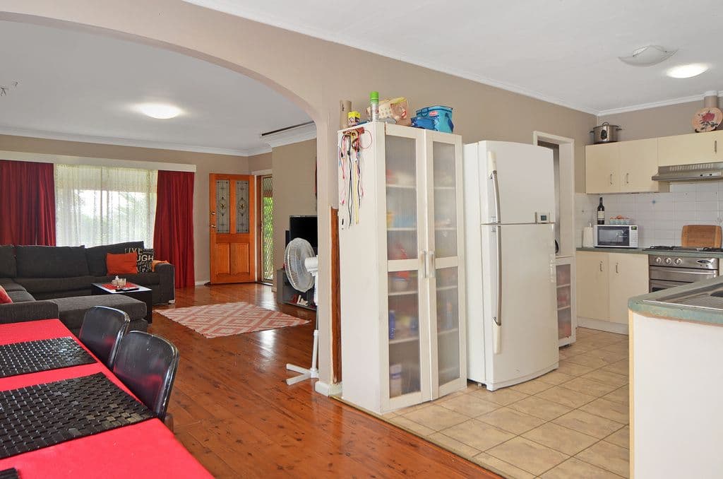 12 Girraween Avenue, Lake Illawarra - Thumbnail 3