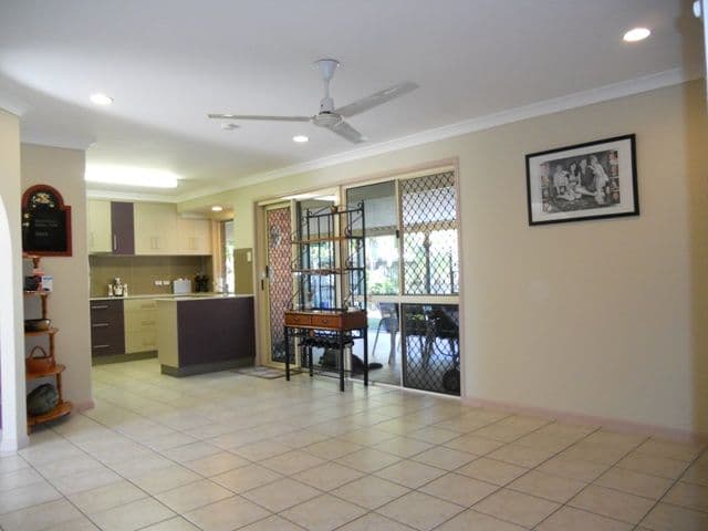 19 Argyle Court, BEACONSFIELD QLD 4740, Beaconsfield - Thumbnail 6