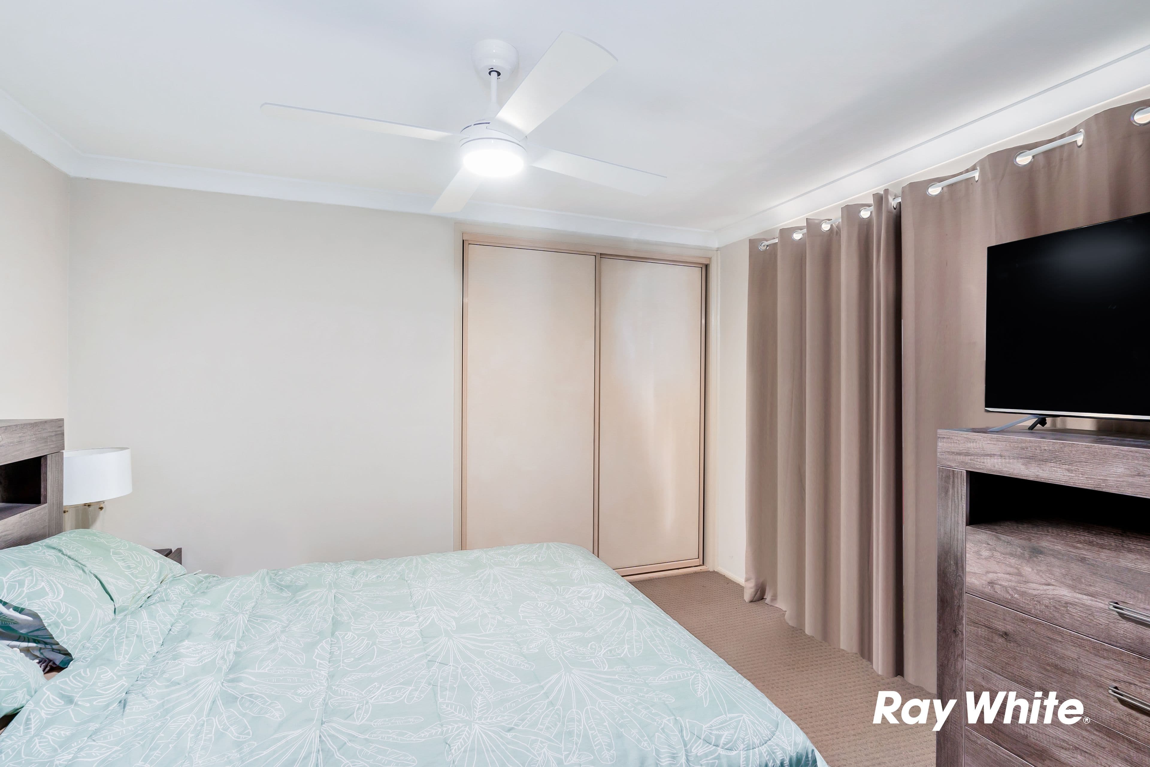 16 Cedarwood Grove, Dean Park NSW 2761, Dean Park - Thumbnail 4