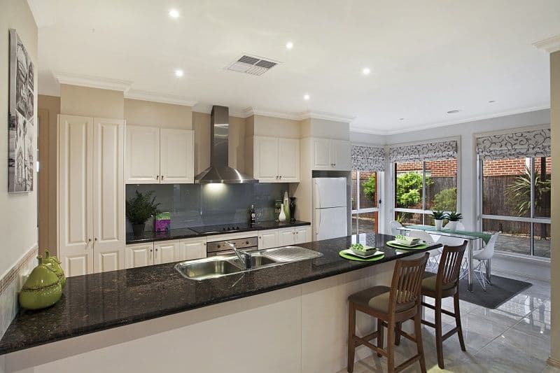 66 Langhorne Crescent, Rowville VIC 3178, Rowville - Thumbnail 3