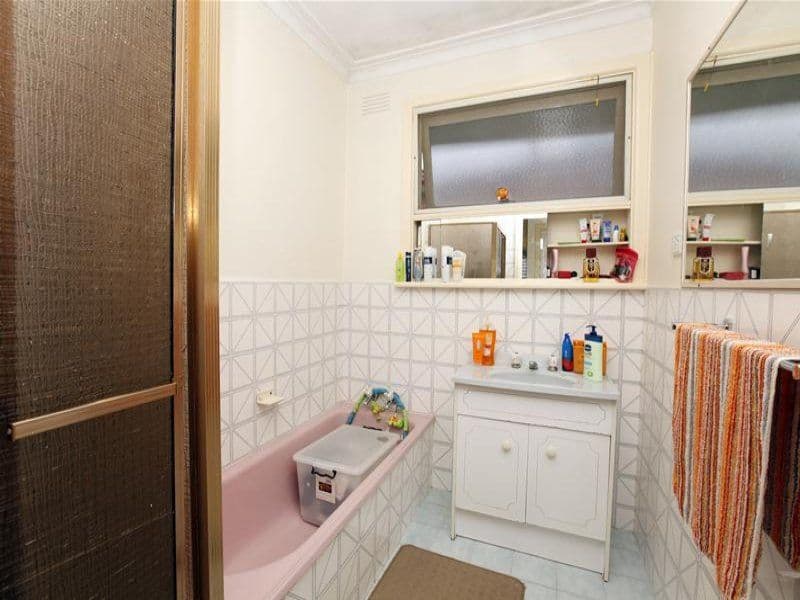 7 Miranda Road, RESERVOIR VIC 3073, Reservoir - Thumbnail 7