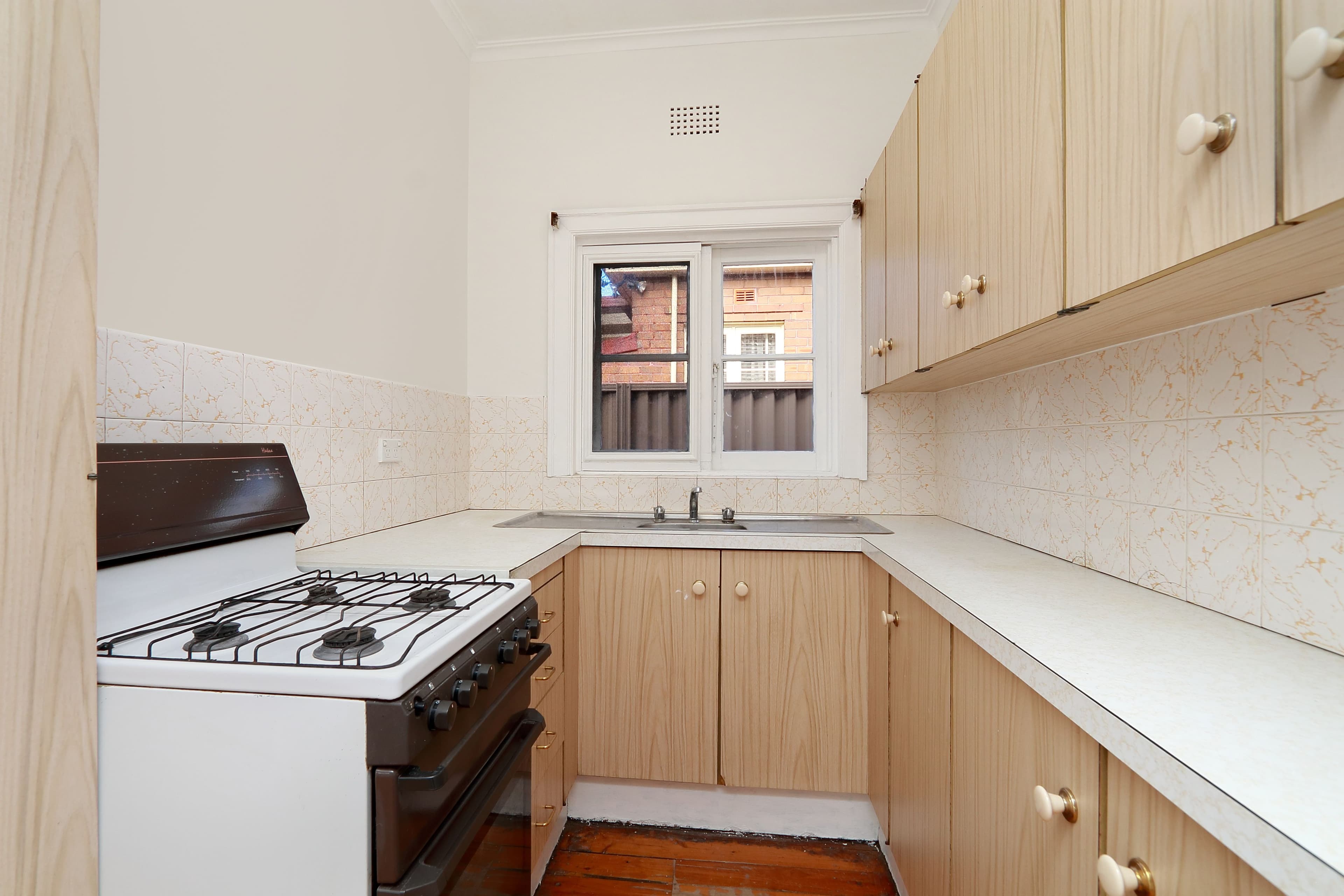7 Mainerd Avenue, Bexley North NSW 2207, Bexley North - Thumbnail 2