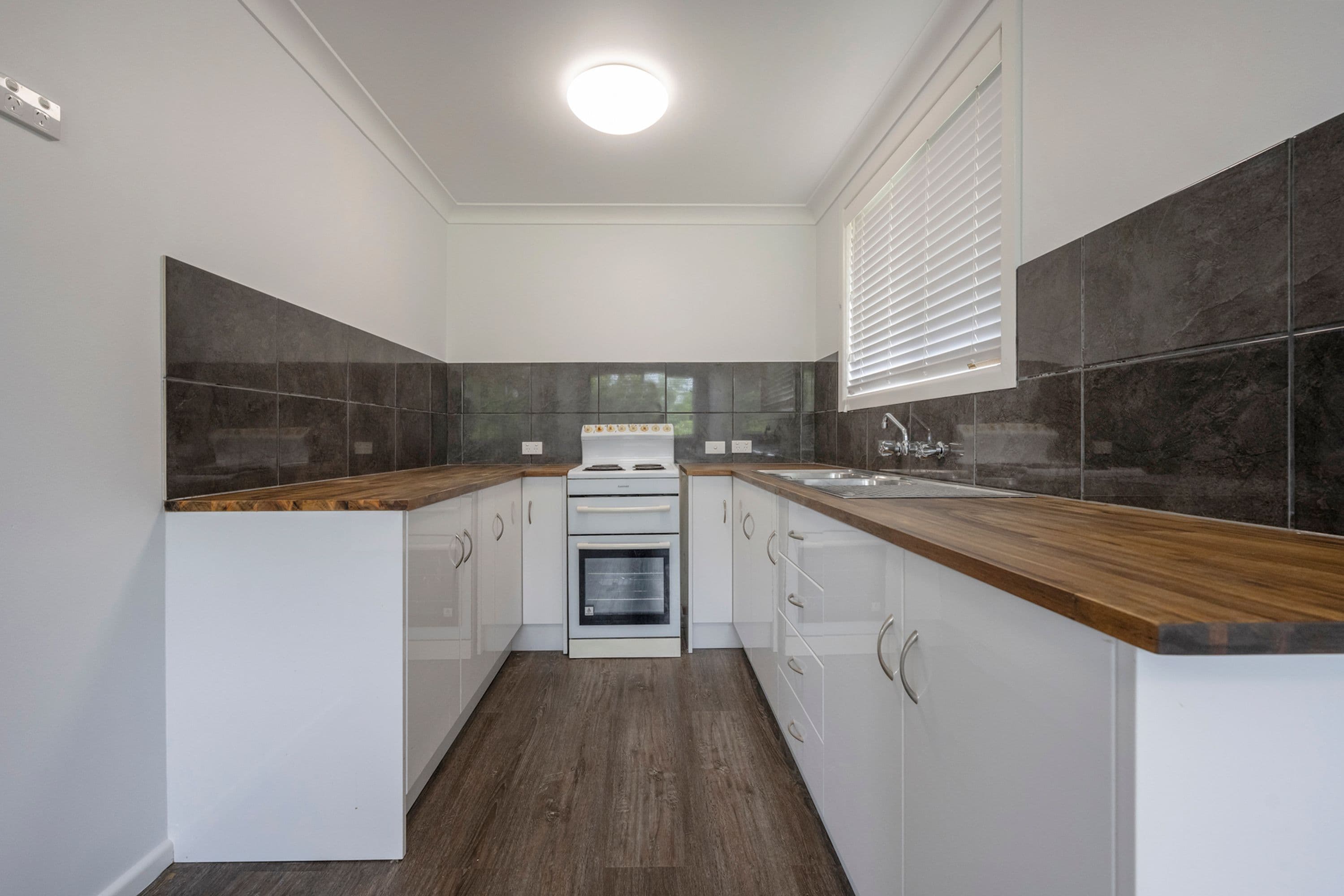 1 & 2/1 & 2/121 Cambridge Street, South Grafton - Thumbnail 3