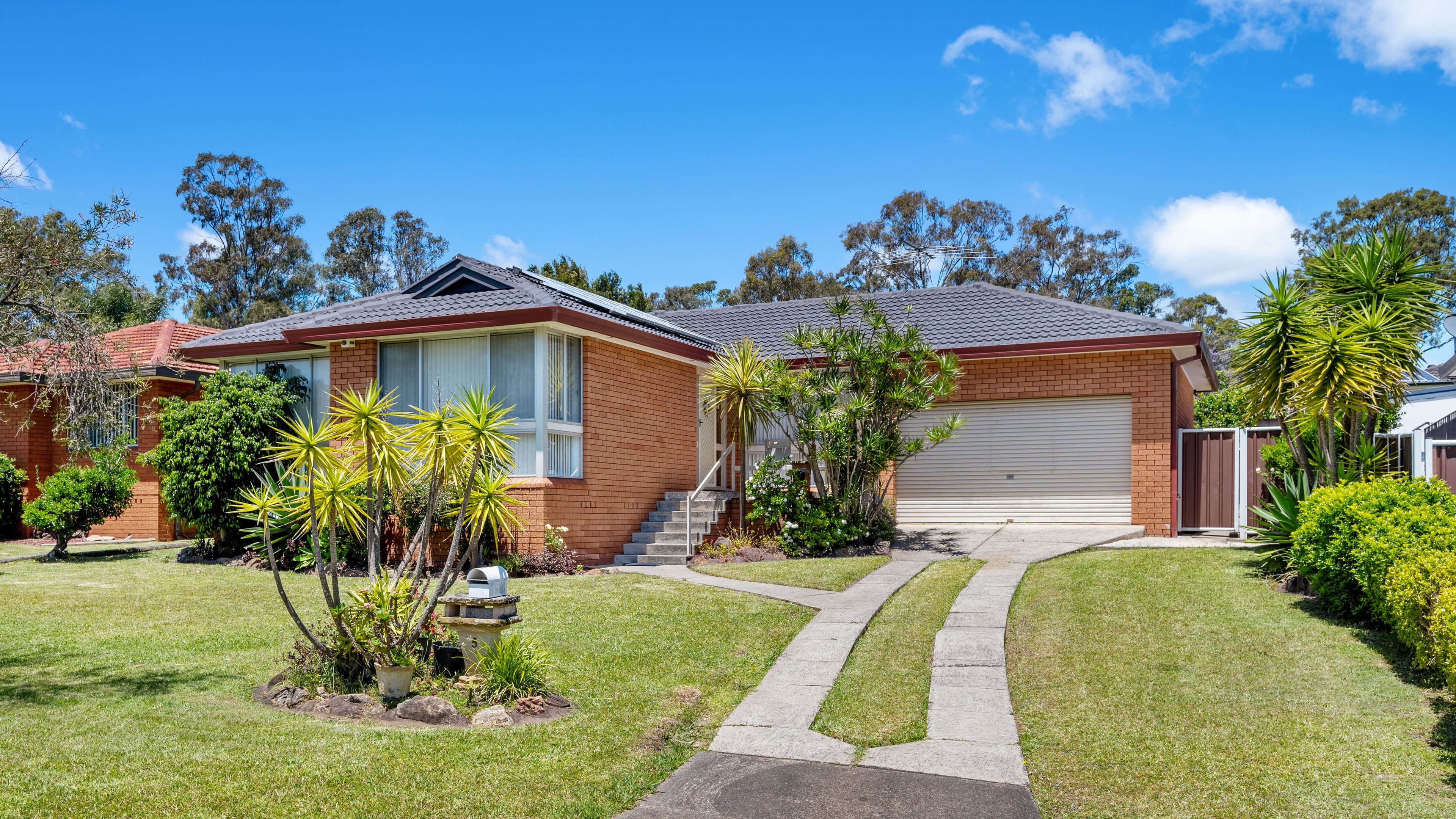 5 Valda Place, Ingleburn NSW 2565, Ingleburn - Image 1