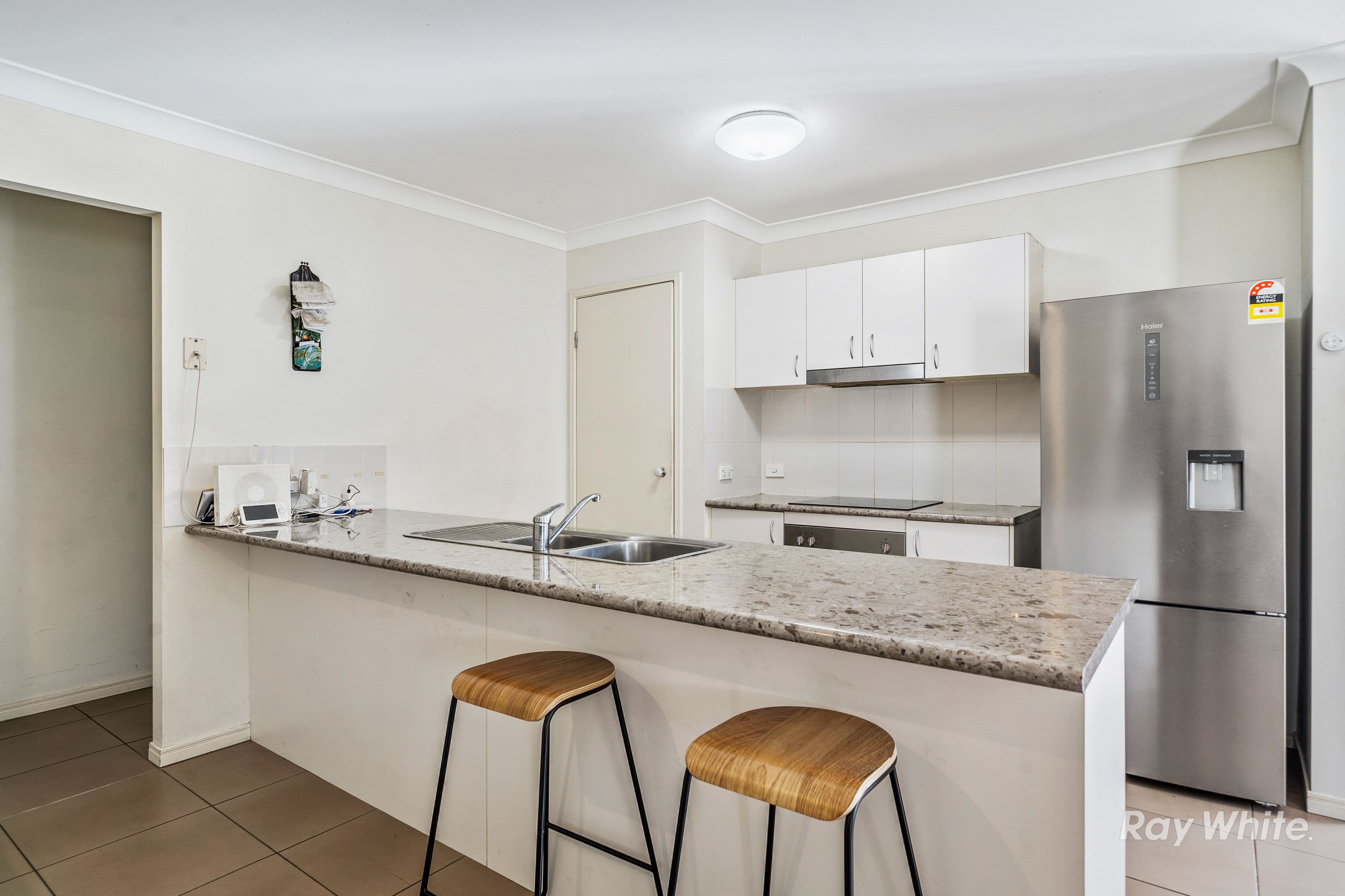 11 Highwood Court, FLAGSTONE QLD 4280, Flagstone - Thumbnail 5
